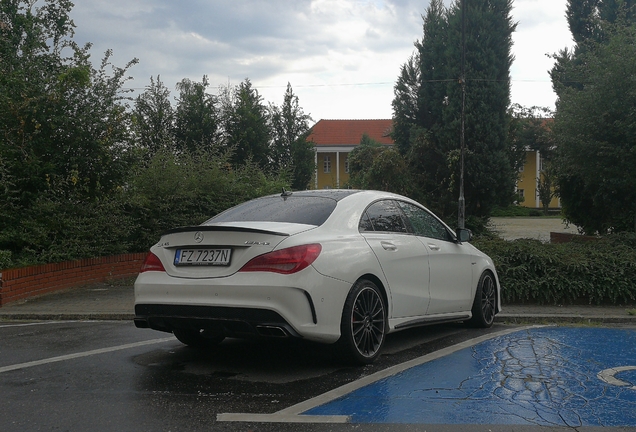 Mercedes-Benz CLA 45 AMG C117