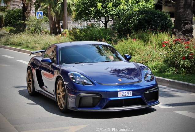 Porsche 718 Cayman GT4