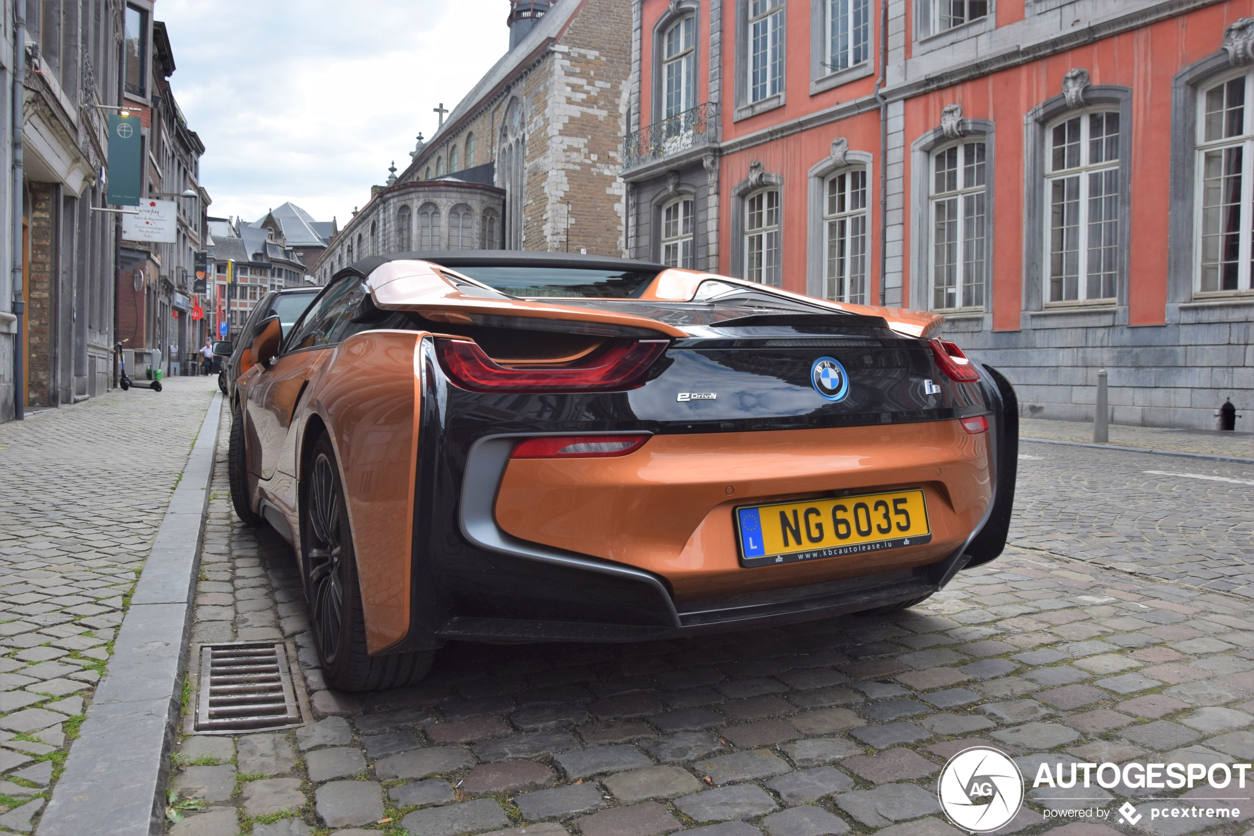 BMW i8 roadster