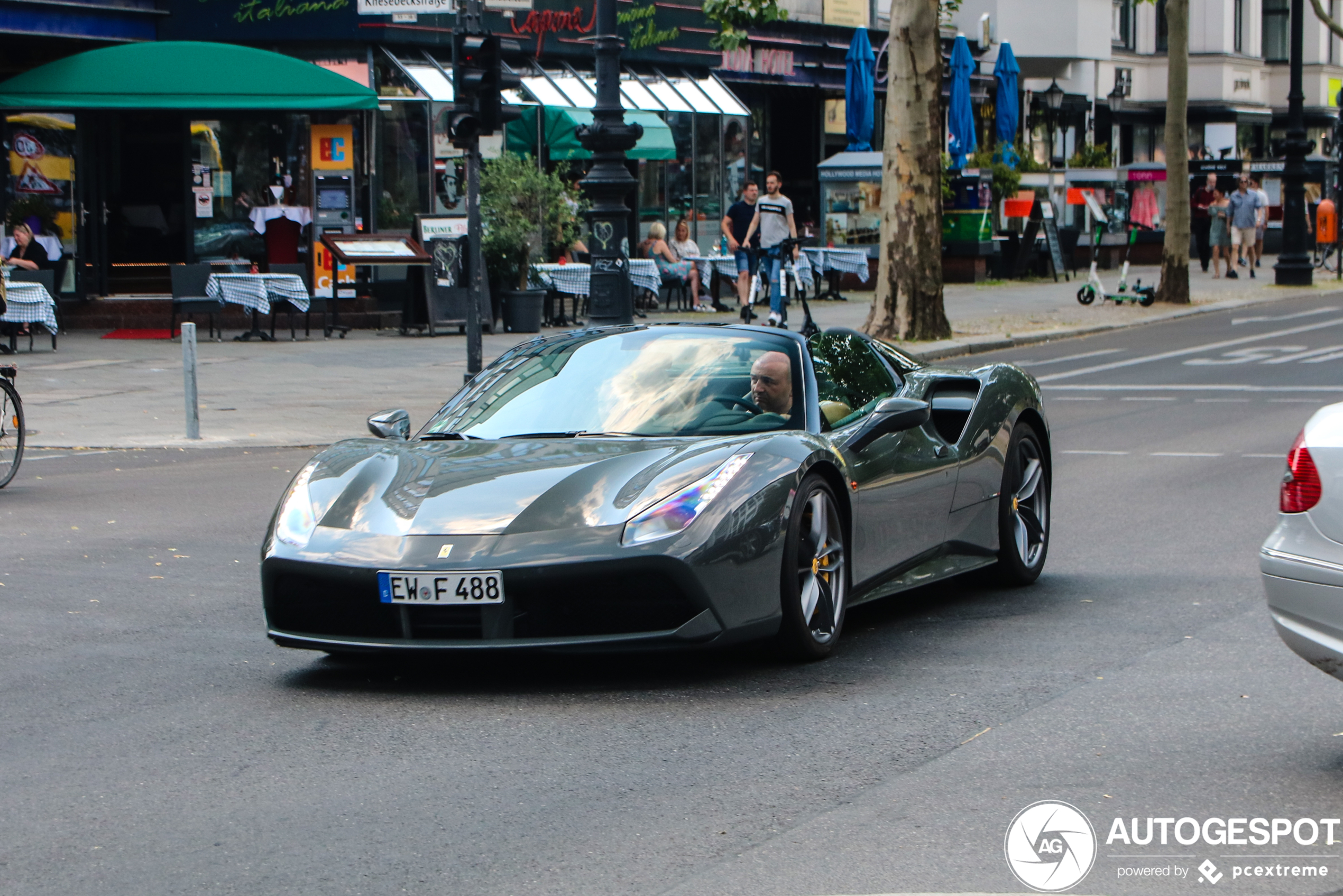 Ferrari 488 Spider