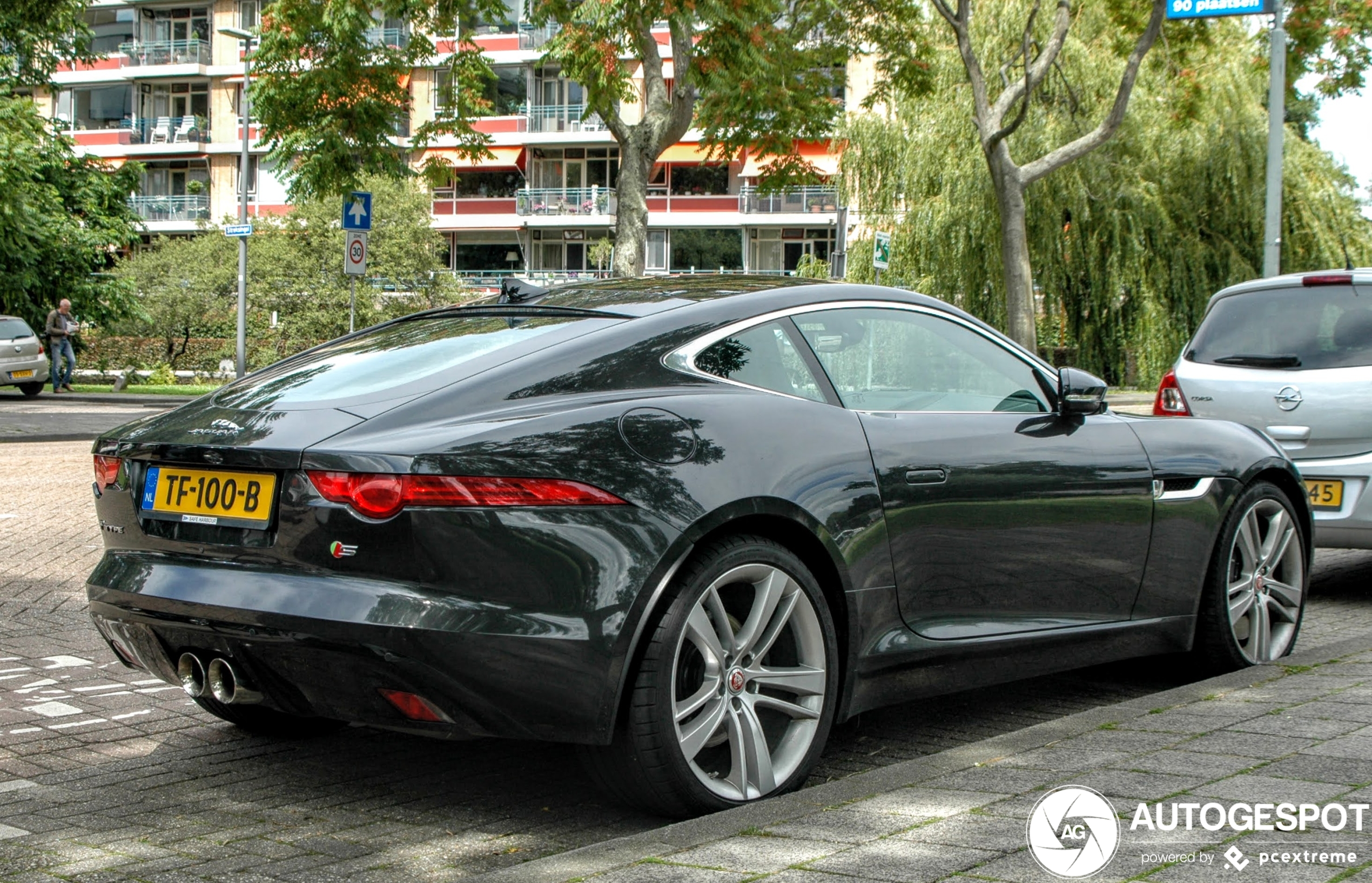 Jaguar F-TYPE S Coupé