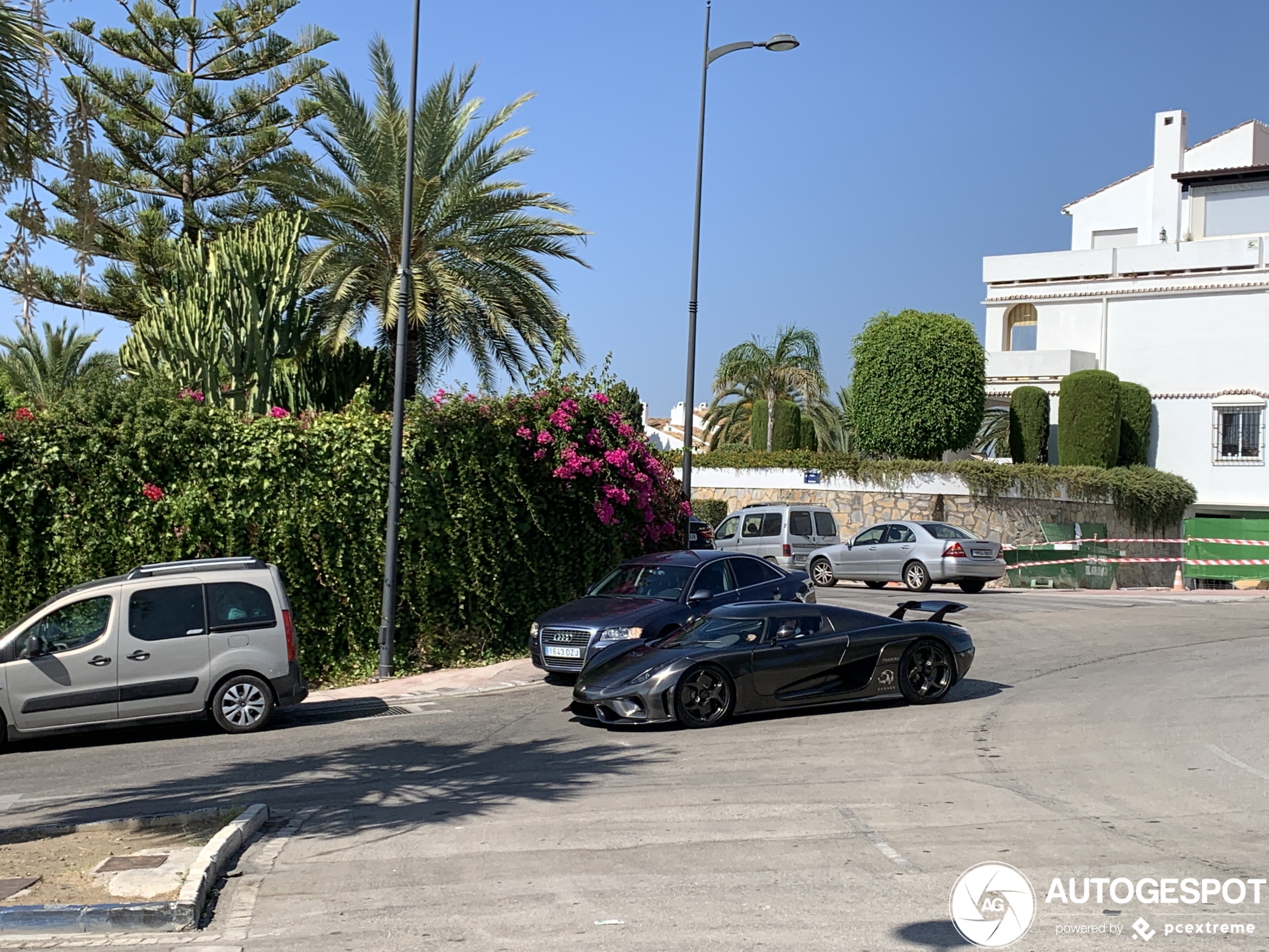 Koenigsegg Regera stuift voorbij in Marbella