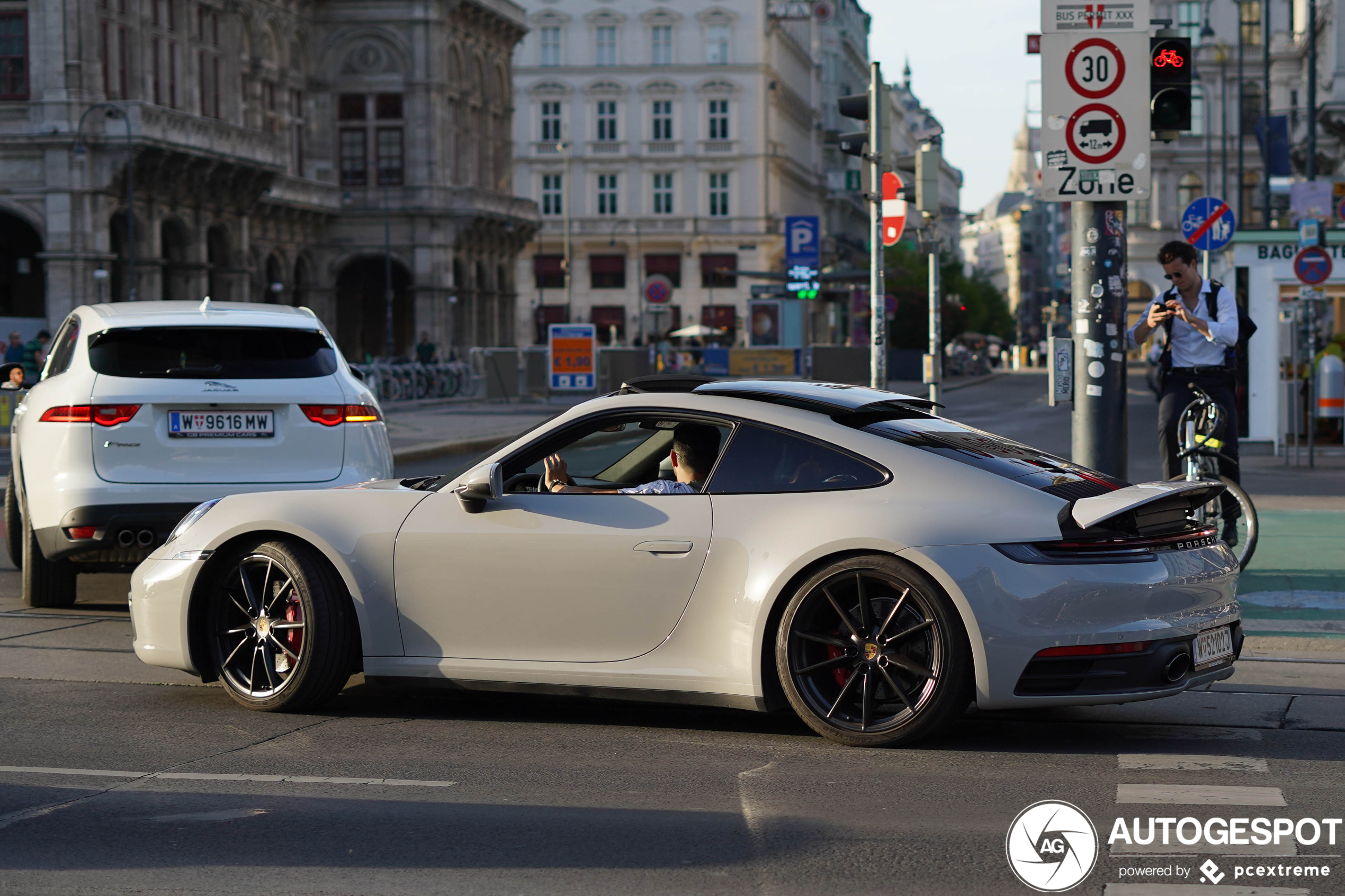 Porsche 992 Carrera S