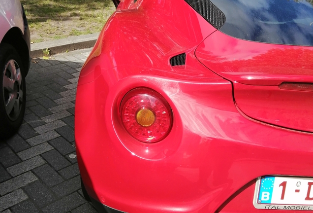 Alfa Romeo 4C Coupé