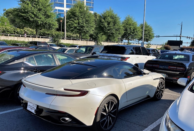 Aston Martin DB11