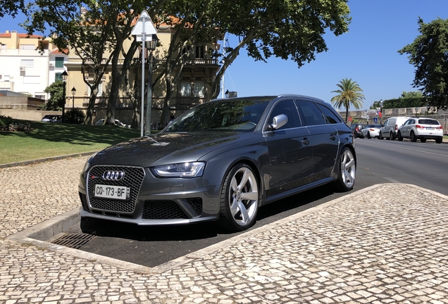 Audi RS4 Avant B8