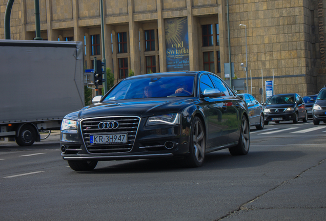 Audi S8 D4