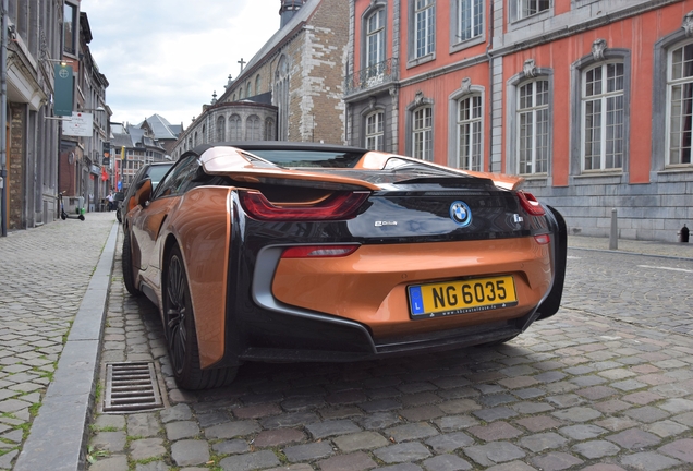 BMW i8 roadster