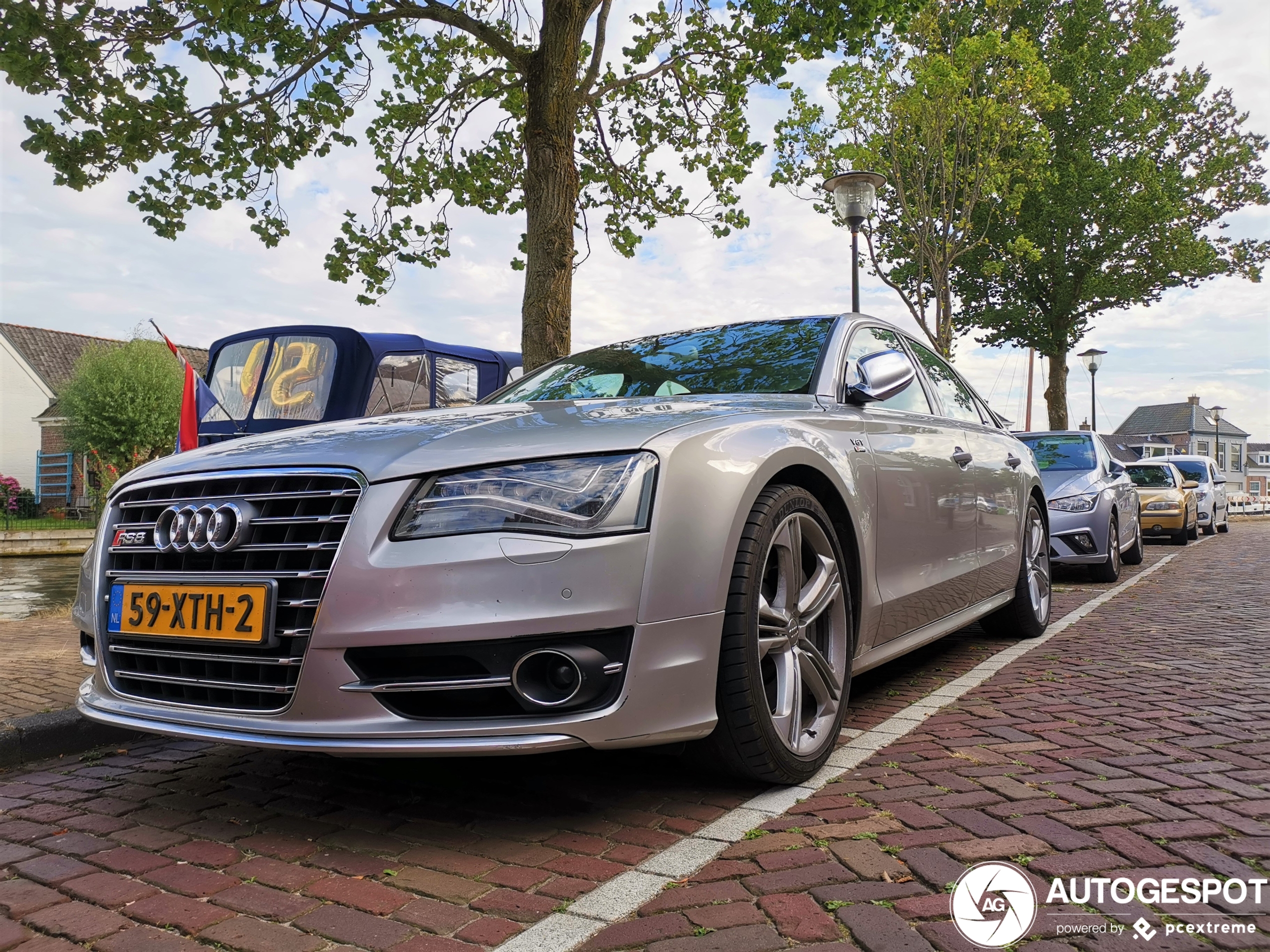 Audi S8 D4