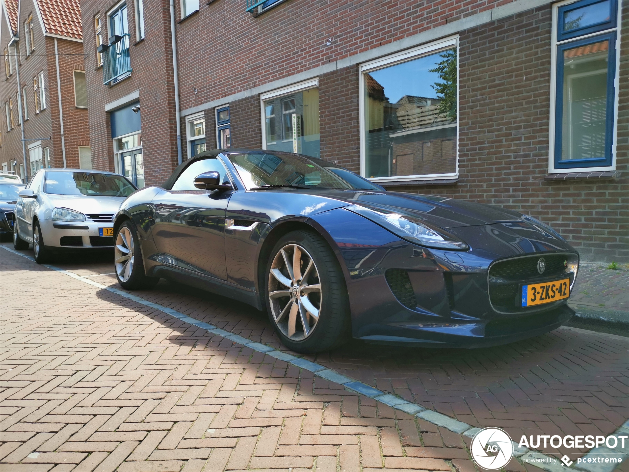 Jaguar F-TYPE S Convertible