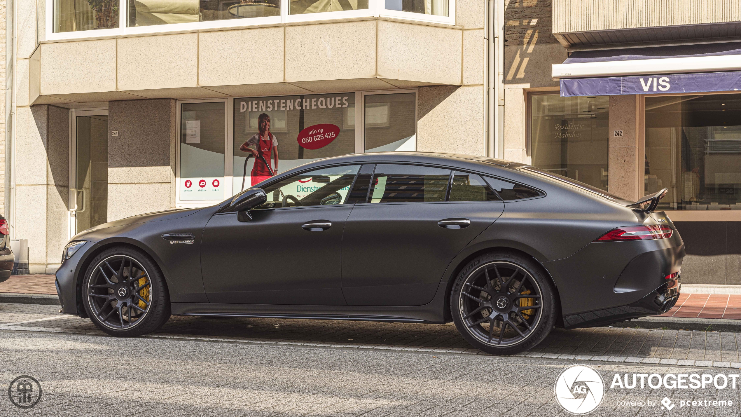 Mercedes-AMG GT 63 S X290