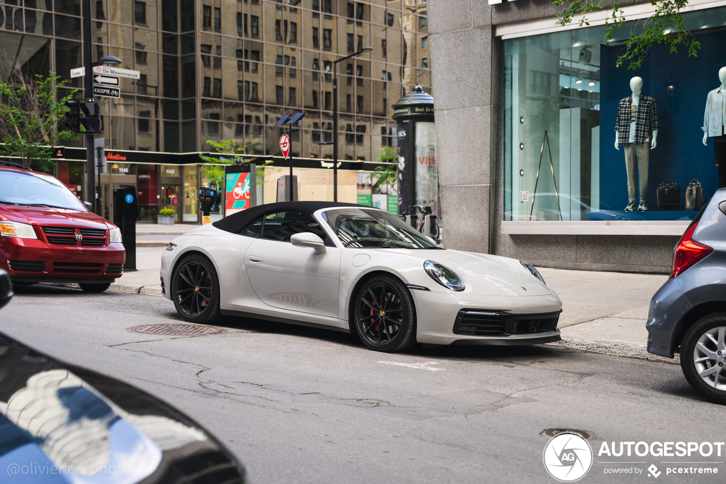 Porsche 992 Carrera 4S Cabriolet