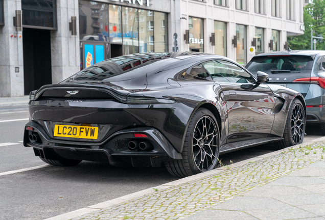 Aston Martin V8 Vantage AMR 2019