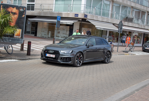 Audi RS4 Avant B9