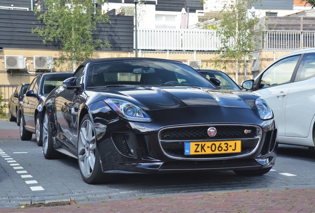 Jaguar F-TYPE S V8 Convertible