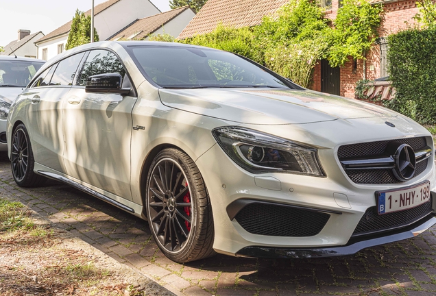 Mercedes-Benz CLA 45 AMG Shooting Brake