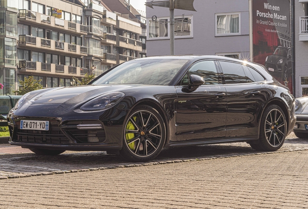 Porsche 971 Panamera Turbo S E-Hybrid Sport Turismo