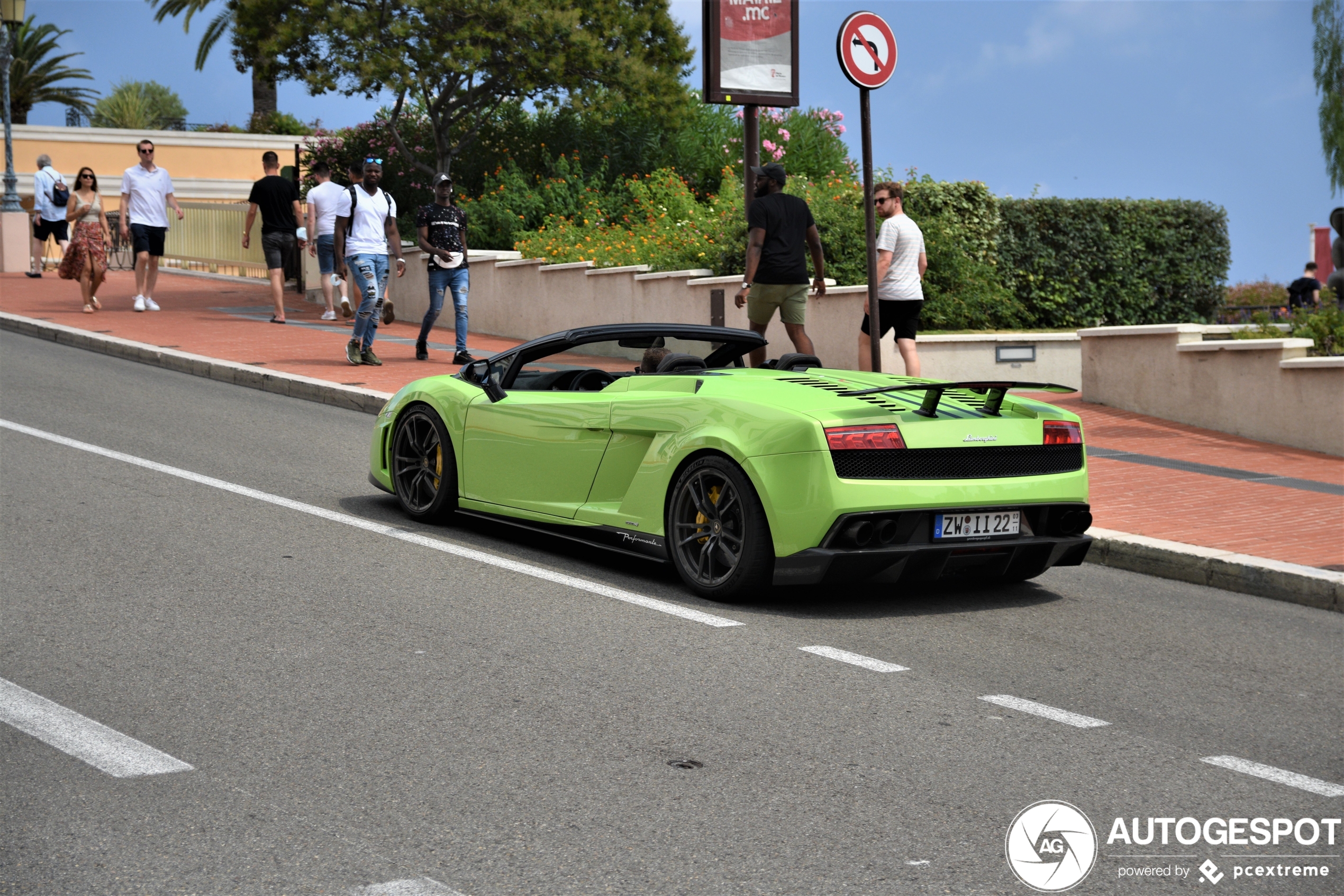 Lamborghini Gallardo LP570-4 Spyder Performante