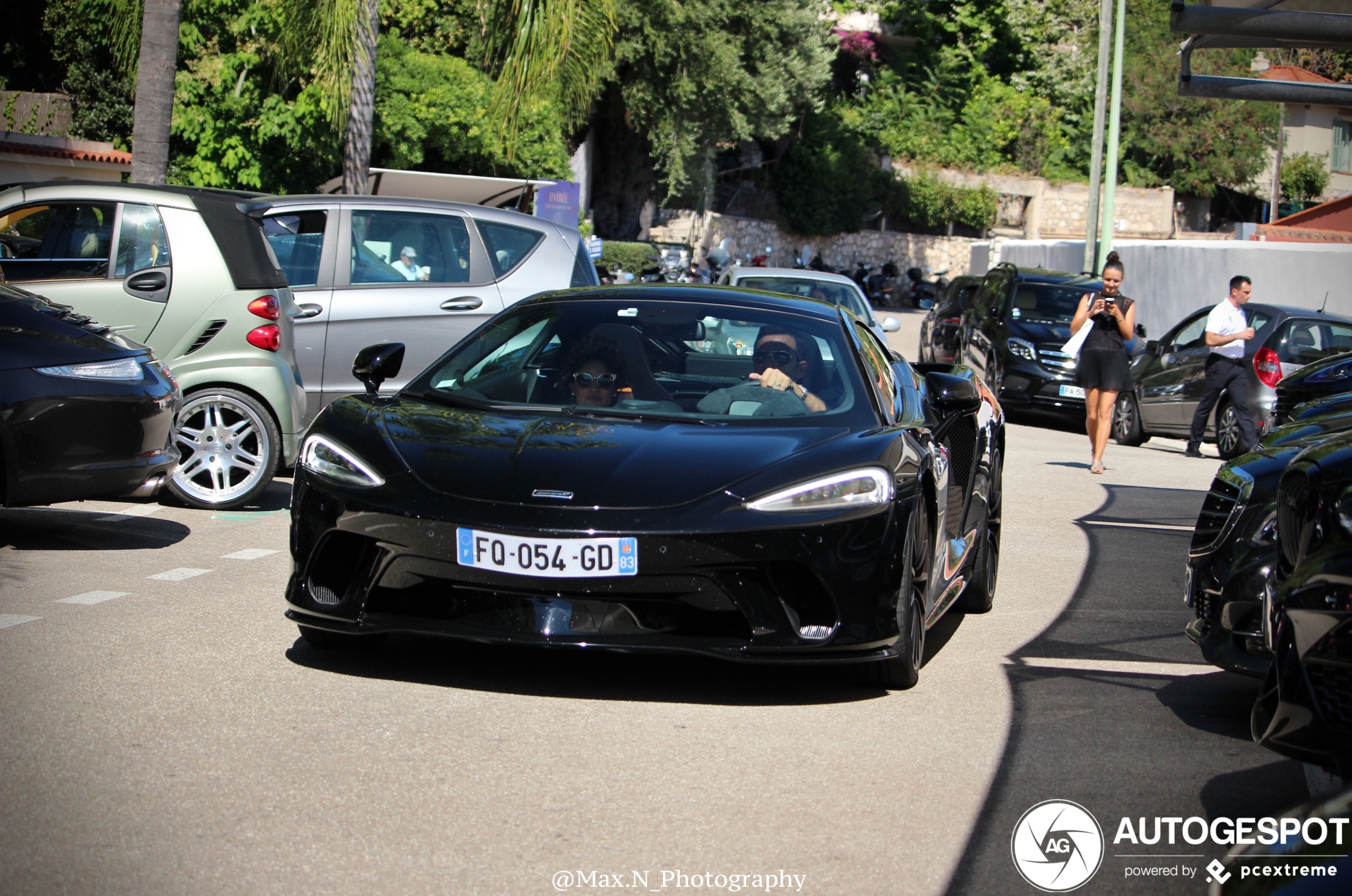 McLaren GT