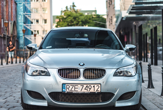 BMW M5 E60 2005