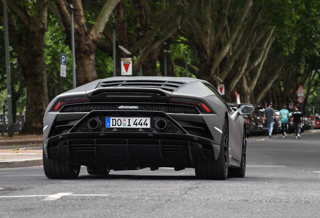 Lamborghini Huracán LP640-4 EVO