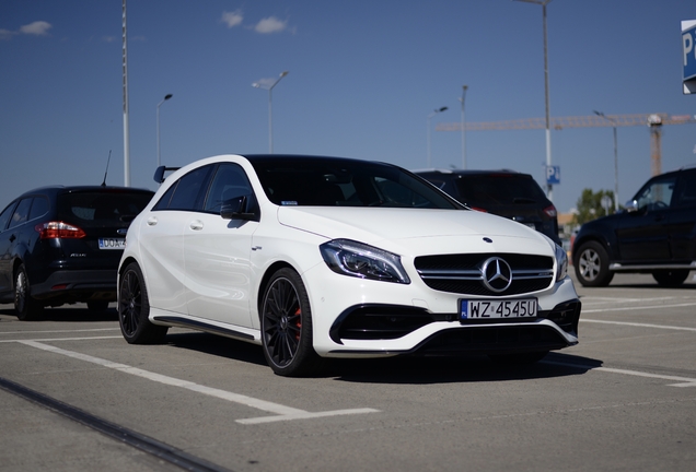 Mercedes-AMG A 45 W176 2015