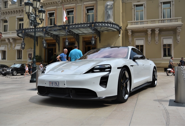 Porsche Taycan Turbo S