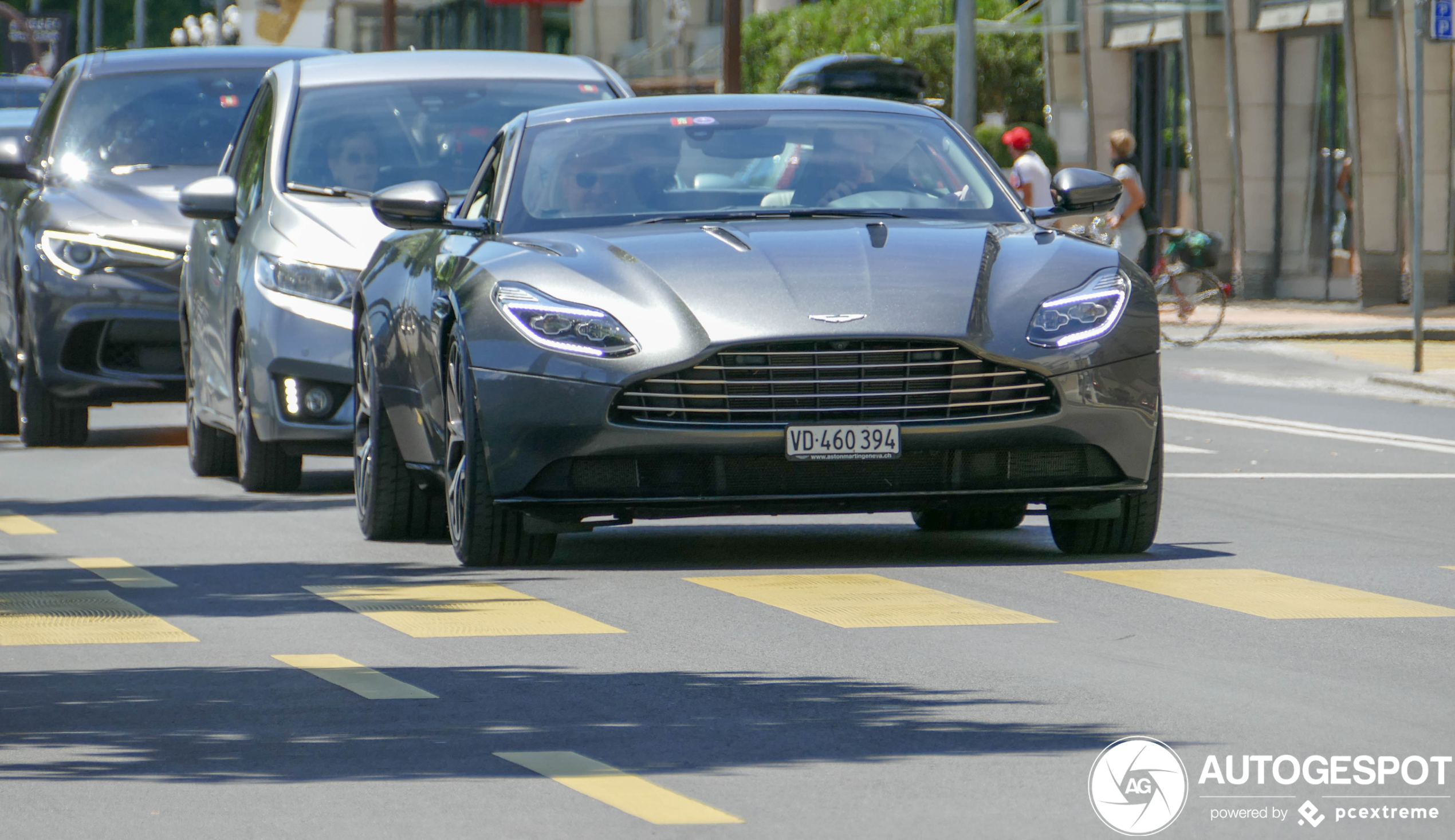 Aston Martin DB11