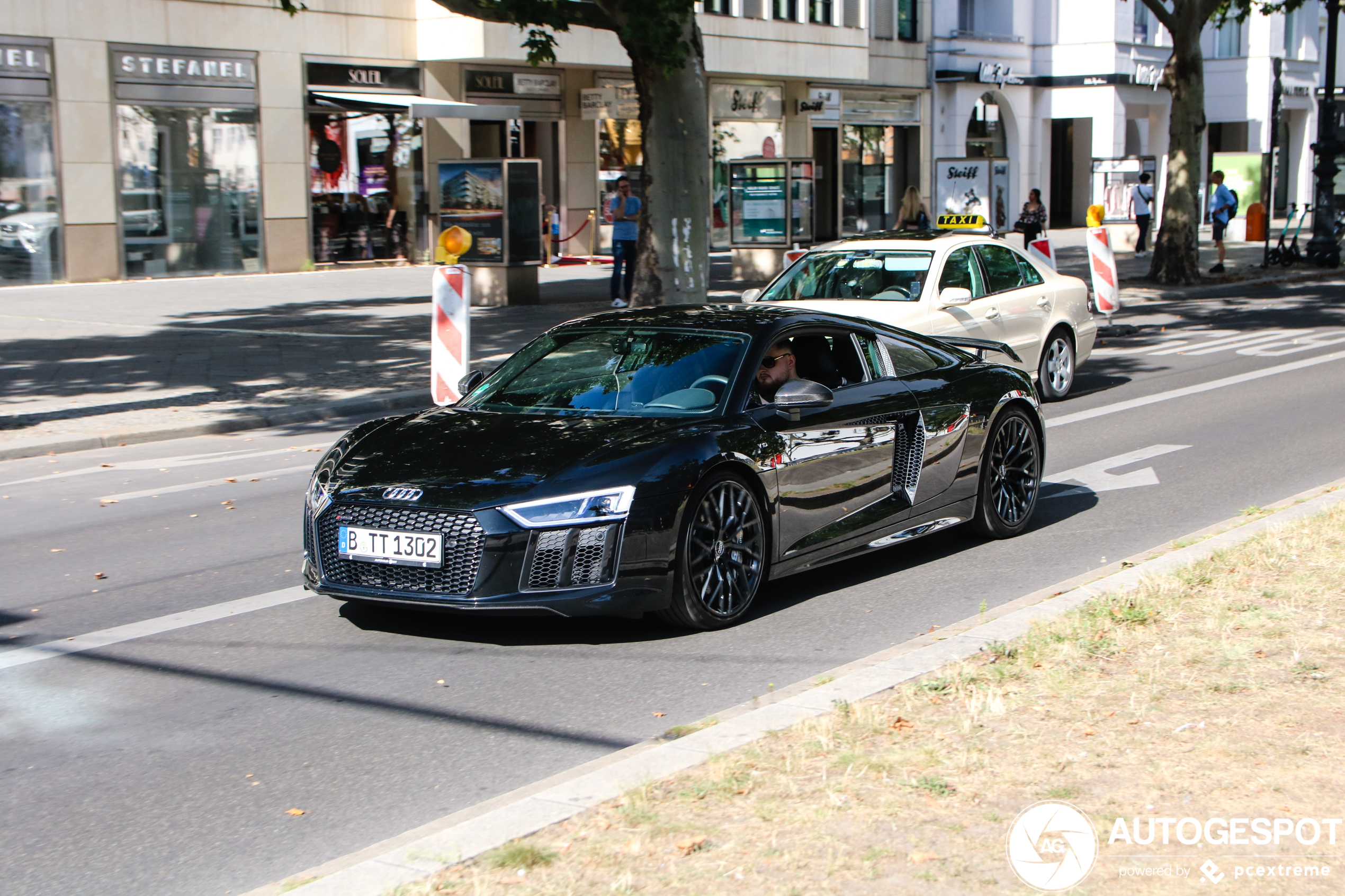 Audi R8 V10 Plus 2015