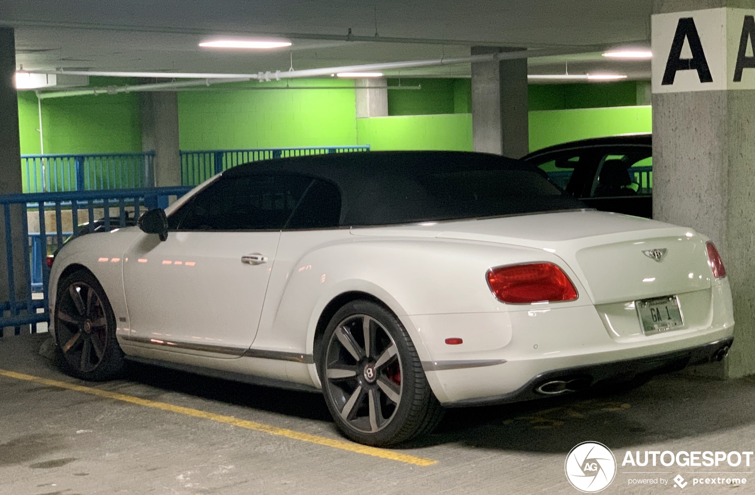 Bentley Continental GTC V8 Le Mans Edition