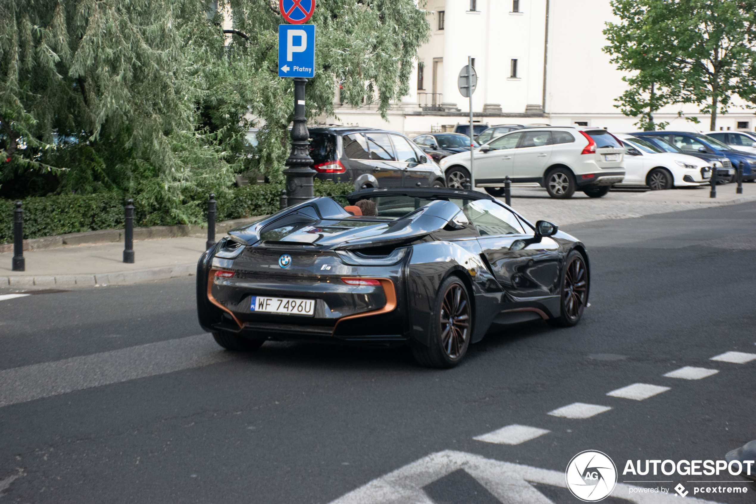 BMW i8 Roadster Ultimate Sophisto Edition