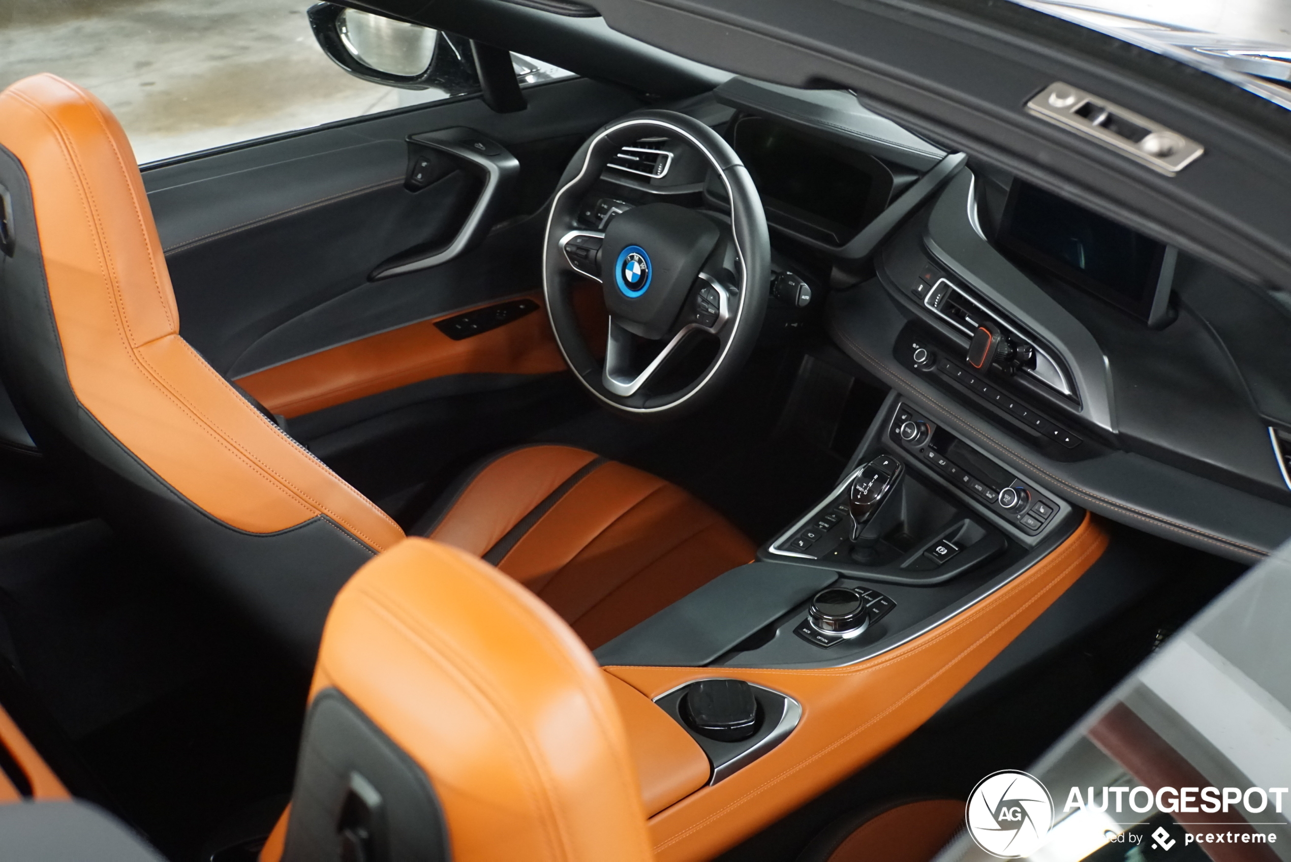 BMW i8 Roadster Ultimate Sophisto Edition