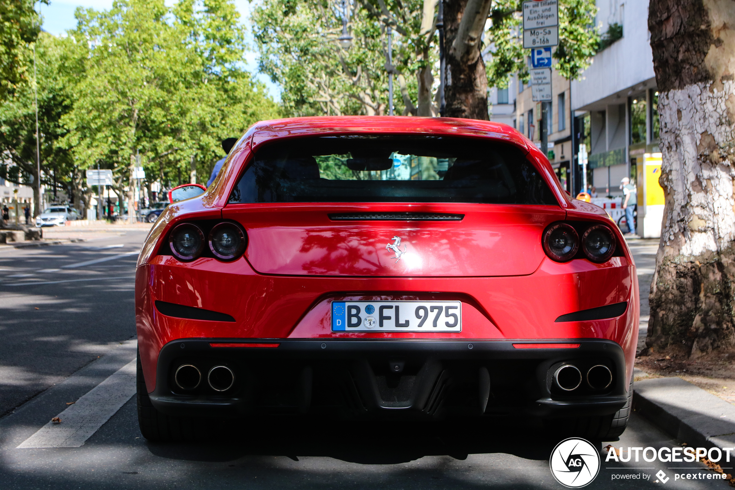 Ferrari GTC4Lusso T