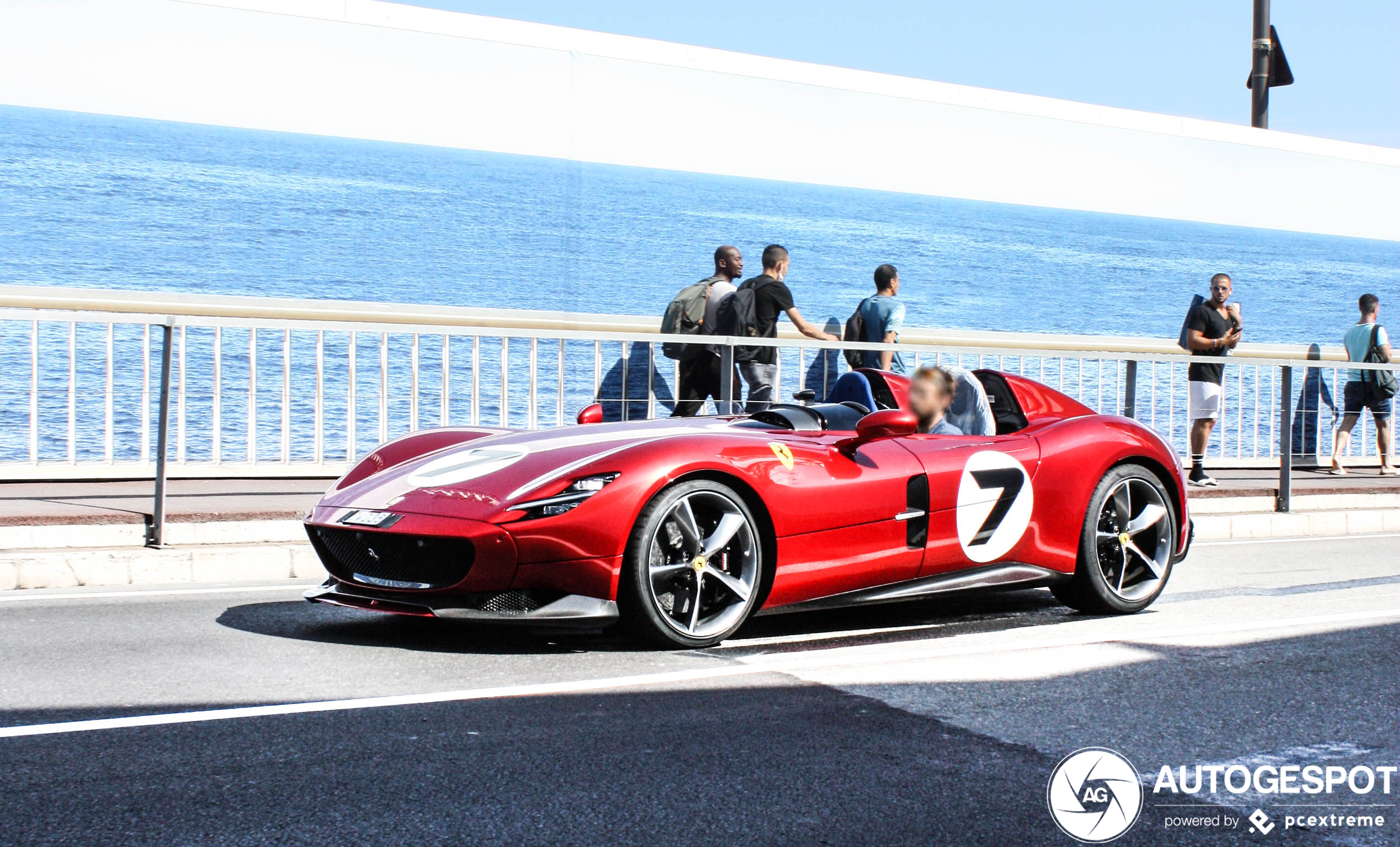 Ferrari Monza SP2 steelt de show in Monaco