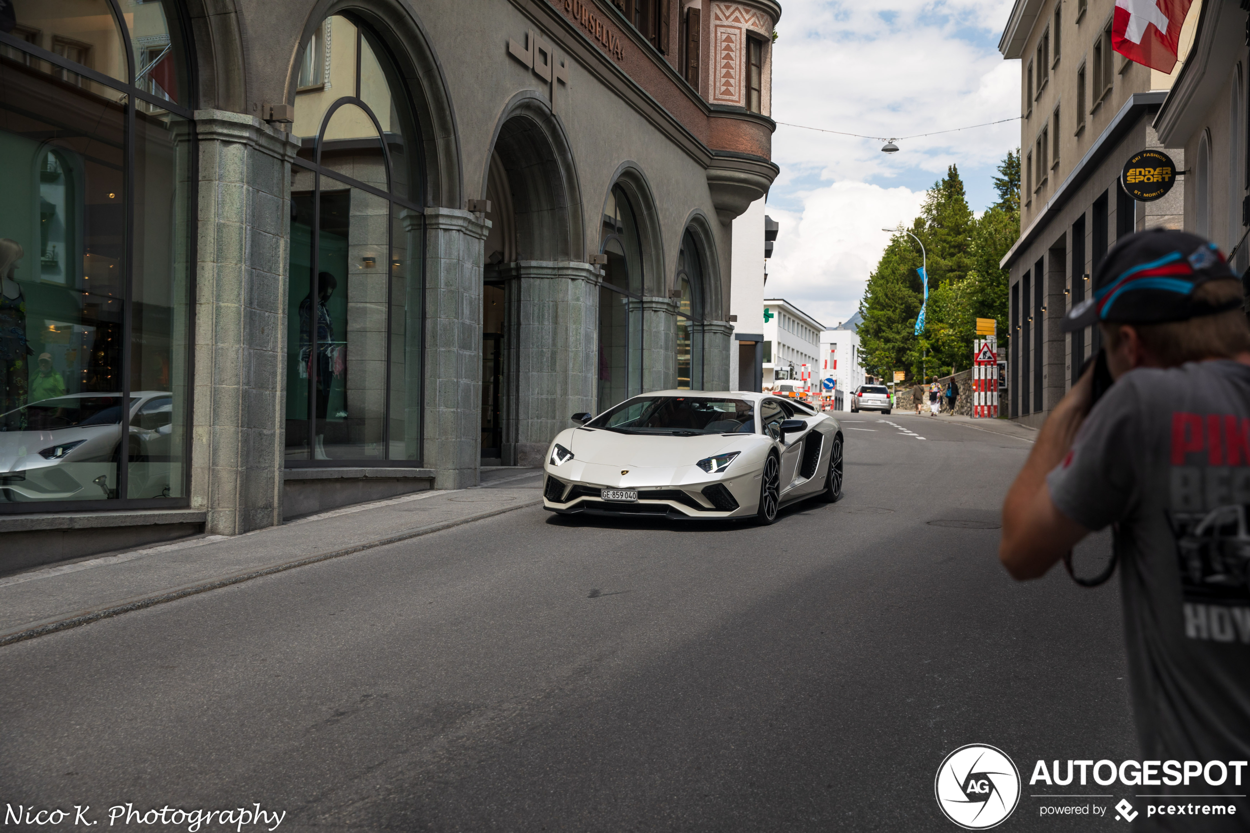 Lamborghini Aventador S LP740-4