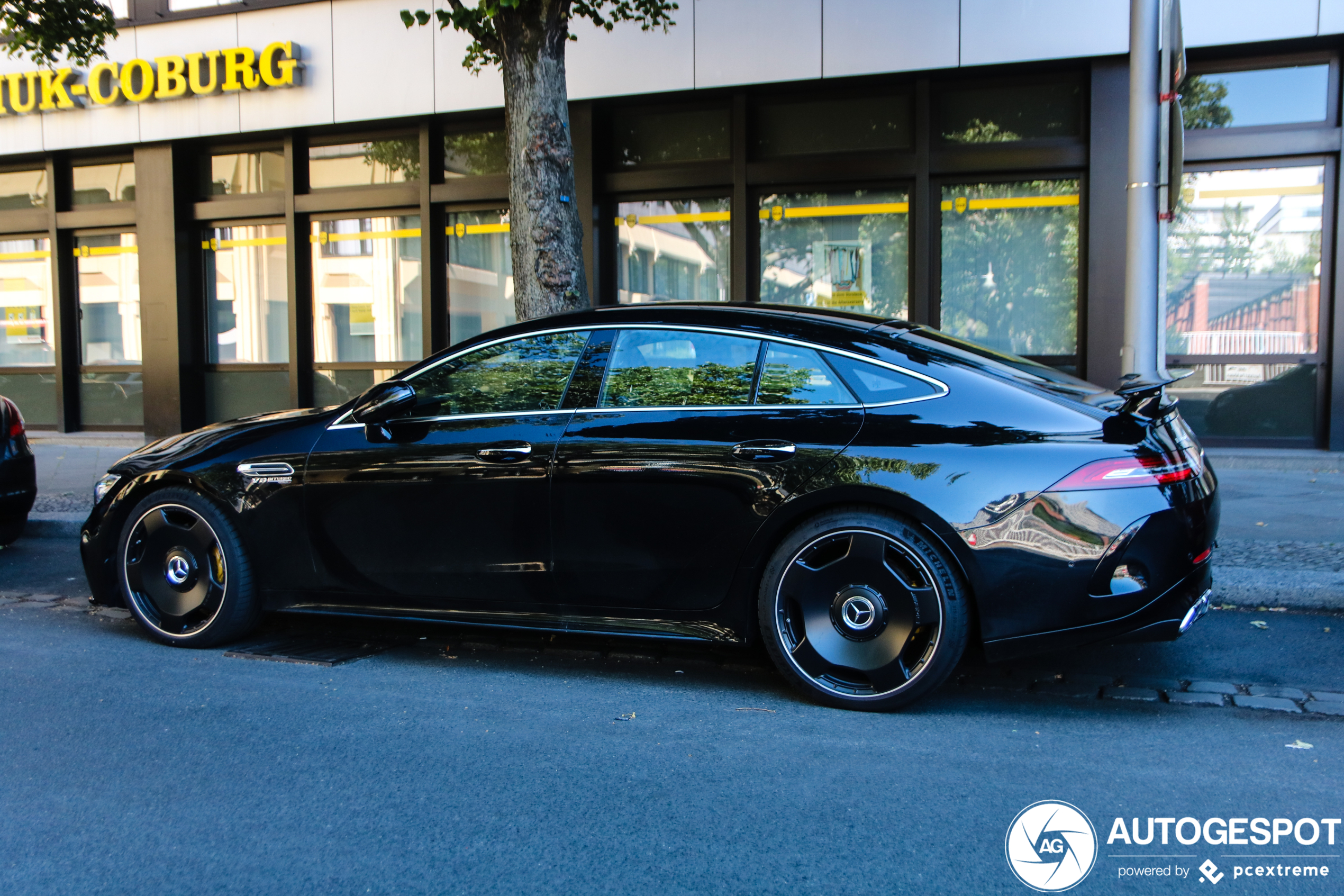 Mercedes-AMG GT 63 S X290