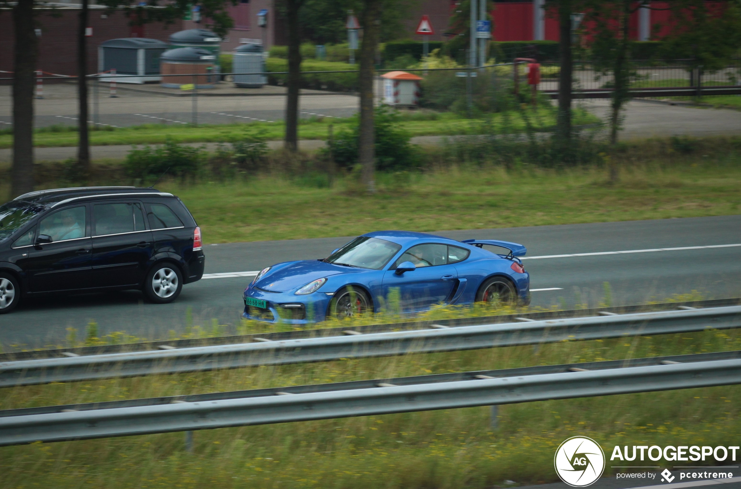 Porsche 981 Cayman GT4