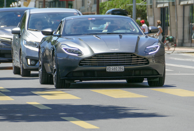 Aston Martin DB11