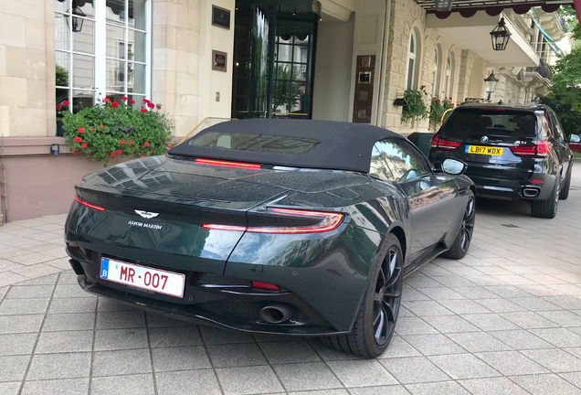 Aston Martin DB11 V8 Volante