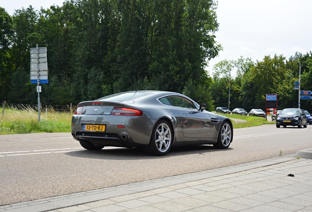 Aston Martin V8 Vantage