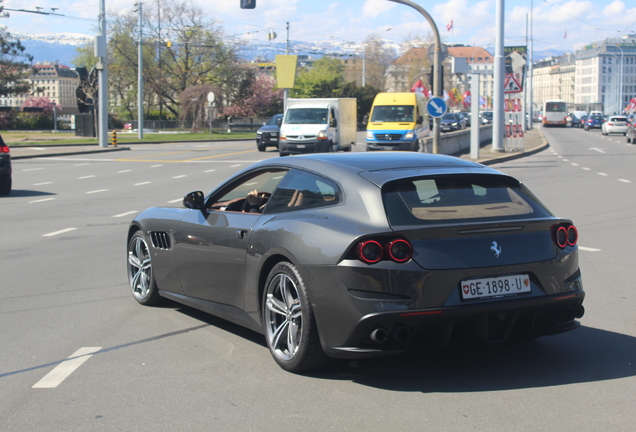 Ferrari GTC4Lusso