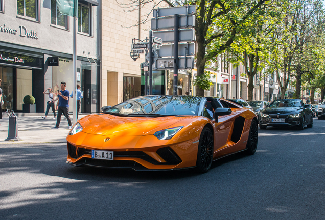 Lamborghini Aventador S LP740-4 Roadster