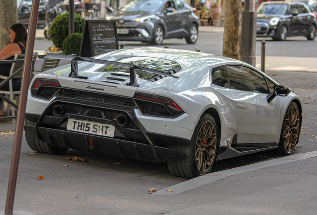 Lamborghini Huracán LP640-4 Performante