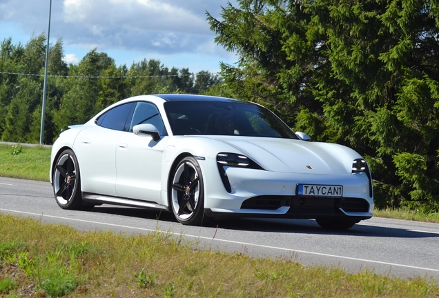 Porsche Taycan Turbo