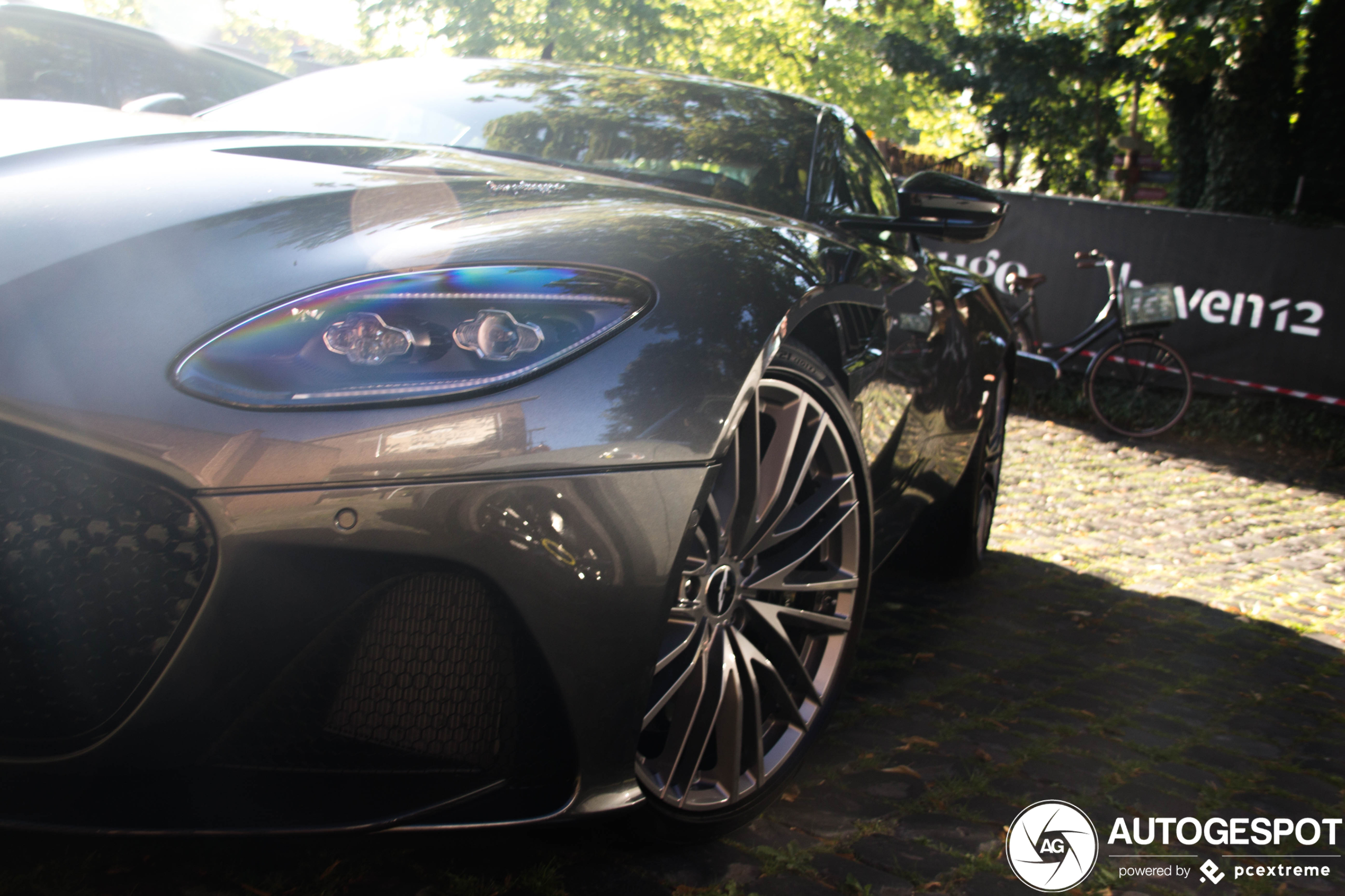 Aston Martin DBS Superleggera