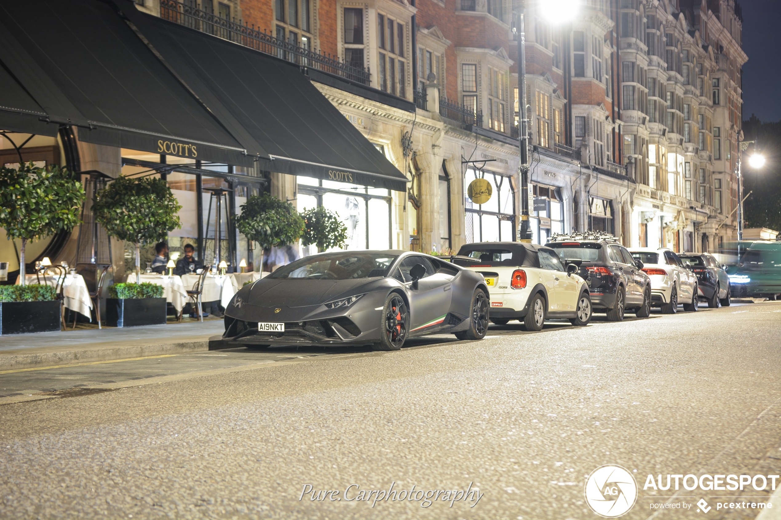 Lamborghini Huracán LP640-4 Performante