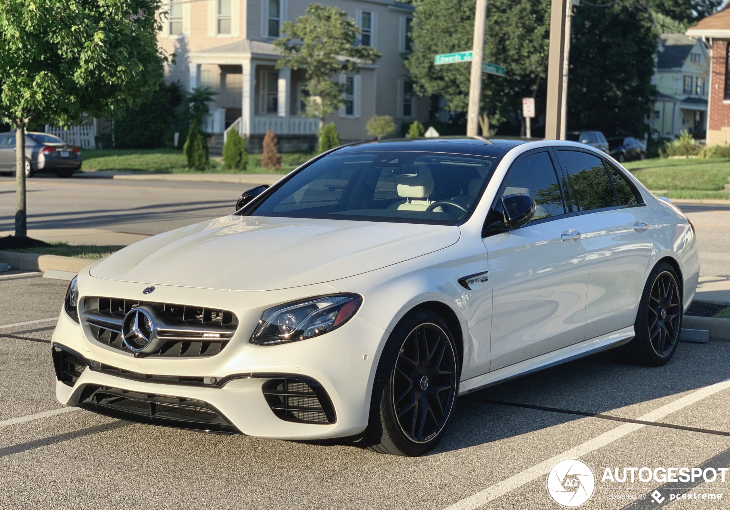 Mercedes-AMG E 63 S W213