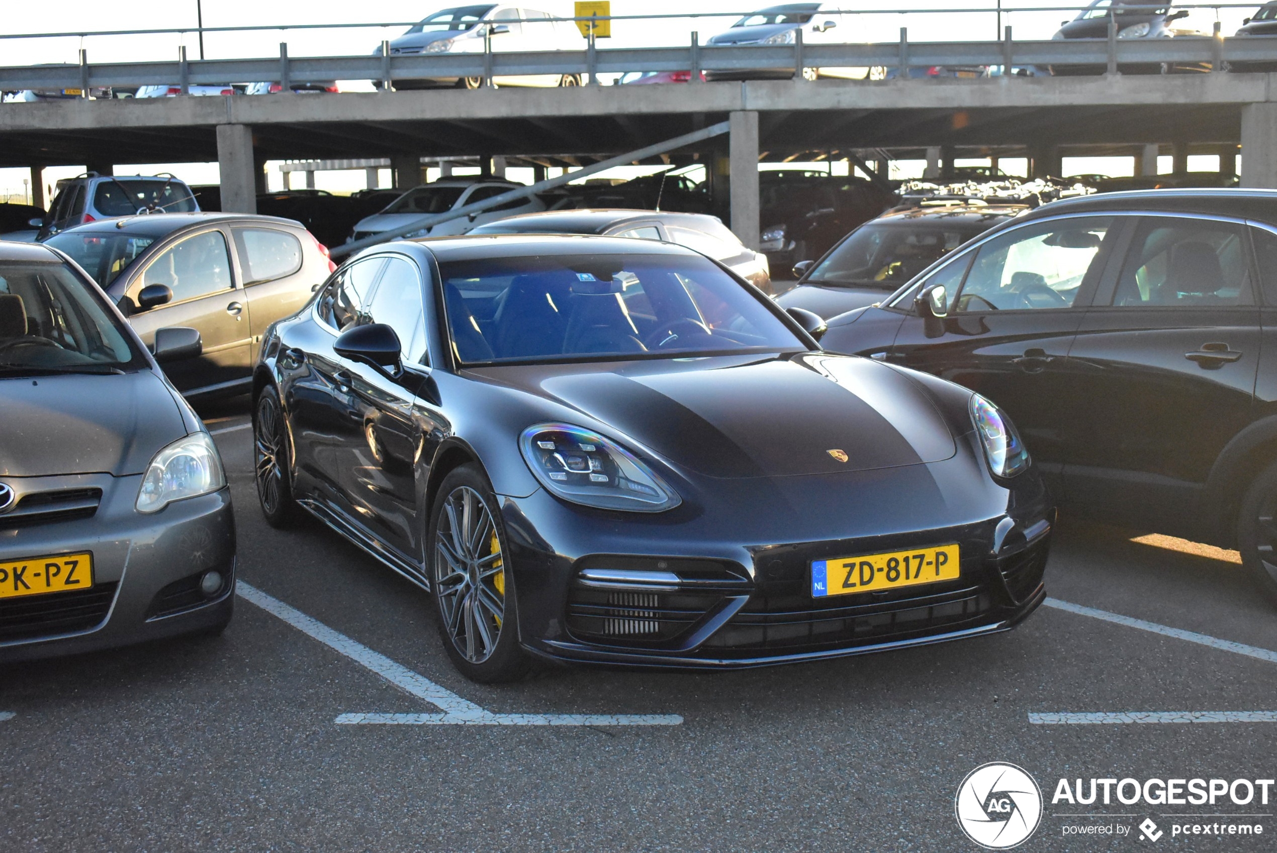 Porsche 971 Panamera Turbo S E-Hybrid