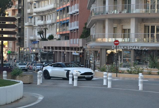 Aston Martin DB11