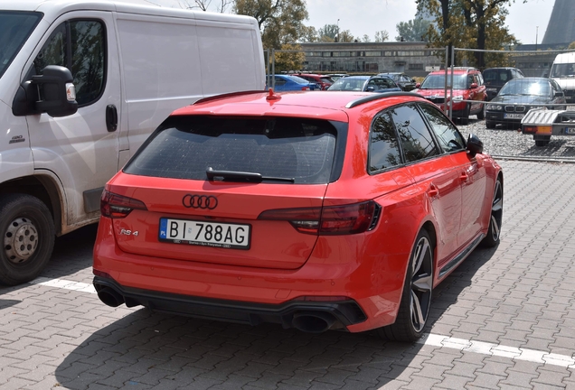 Audi RS4 Avant B9